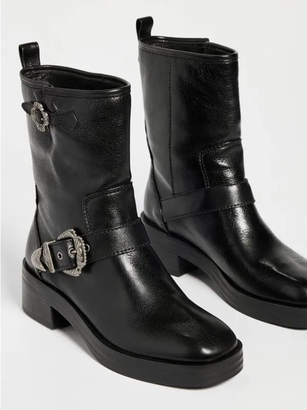 NWT! Viral Larroude leather western cowboy buckle boots!